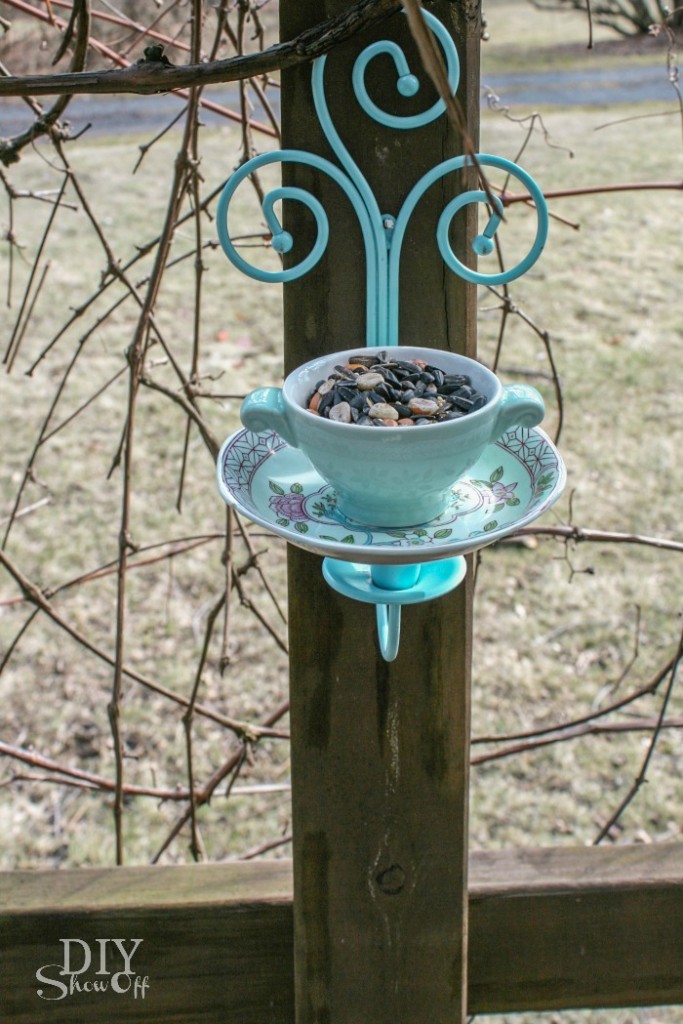 DIY tea cup candle sconce bird feeder tutorial @diyshowoff