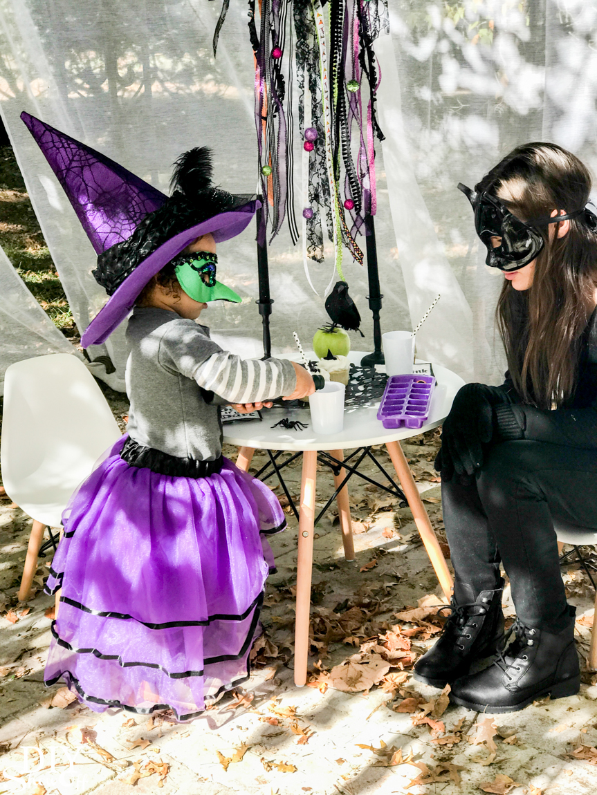 Halloween witch dreamcatcher tea party @diyshowoff #madewithmichaels